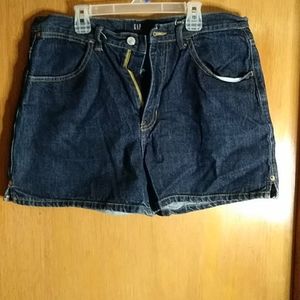 Gently worn Gap short shorts
